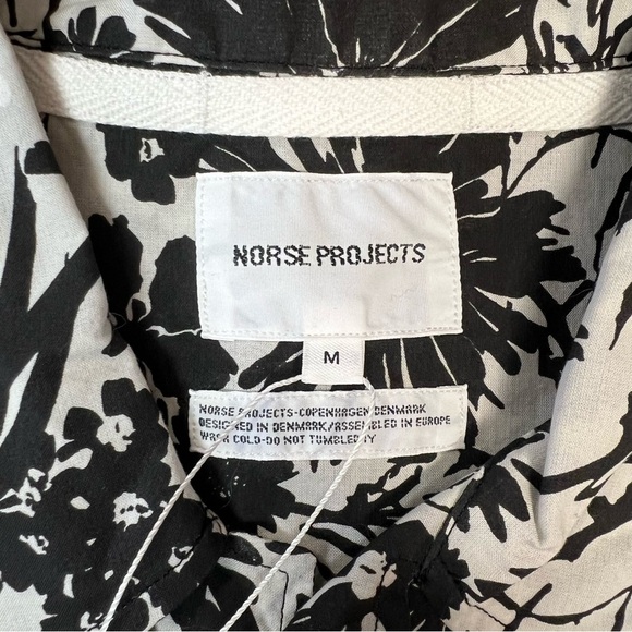 🆕 Norse Projects - Carsten Floral-Print Cotton Shirt SZ MED - Picture 4 of 7
